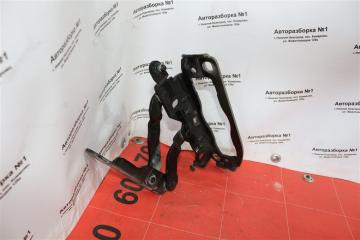 Петля капота правая mercedes-benz C-class w204 271.950 m271 Петля капота правая mercedes-benz C-class w204 271.950 m271