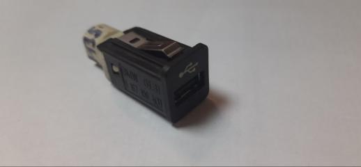 Разъем USB BMW X5 2010