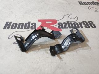 Крепление радиатора кондиционера Honda CR-V 2011