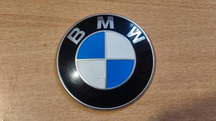 Запчасть эмблема передняя BMW 5