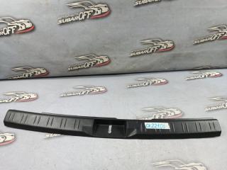 Накладка замка багажника Subaru Forester 2005 SG5 EJ205 Накладка замка багажника Subaru Forester 2005 SG5 EJ205