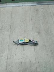 Запчасть датчик airbag задний левый lexus gs 2005-2012