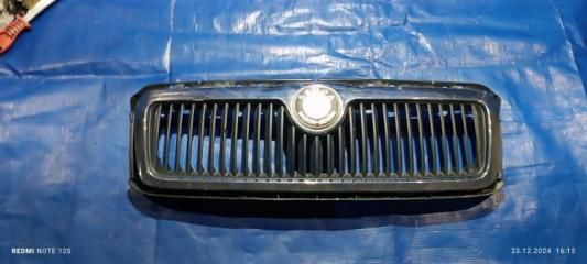 Решетка радиатора передняя SKODA OCTAVIA 1U2 BFQ контрактная
