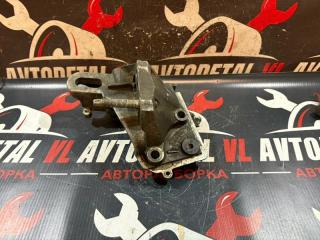 Кронштейн двигателя правый Ford Focus 2