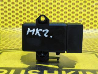 Блок управления подогревом сидений Volkswagen Polo MK2 2016 CWVA