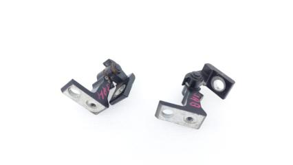 Петля двери правая задняя Volkswagen Touareg NF 2014 CJMA Петля двери правая задняя Volkswagen Touareg NF 2014 CJMA