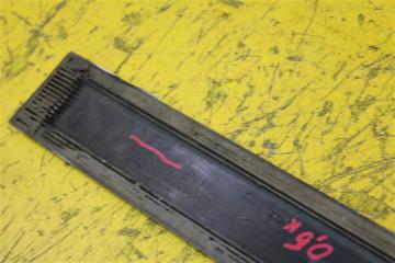 Накладка двери передняя правая Yeti 2009-2018