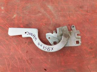 Петля капота левая LADA X-Ray 1 2015-