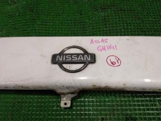 Планка под фары NISSAN ATLAS G4H41 TD42