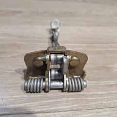 Ограничитель двери RENAULT LOGAN 1 2004-2014 Ограничитель двери RENAULT LOGAN 1 2004-2014