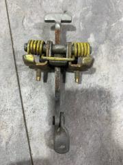 Ограничитель двери RENAULT LOGAN СЕДАН 2004-2015 Ограничитель двери RENAULT LOGAN СЕДАН 2004-2015