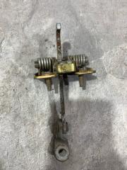 Ограничитель двери RENAULT LOGAN СЕДАН 2004-2015 Ограничитель двери RENAULT LOGAN СЕДАН 2004-2015