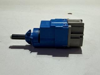 Датчик педали сцепления RENAULT LOGAN 2 2018 Датчик педали сцепления RENAULT LOGAN 2 2018