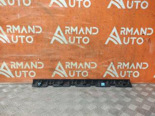 Кронштейн накладки порога правый задний Genesis G90 1 2016-2022