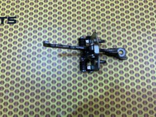 Ограничитель двери Renault SANDERO 2016 1.6 K4M845