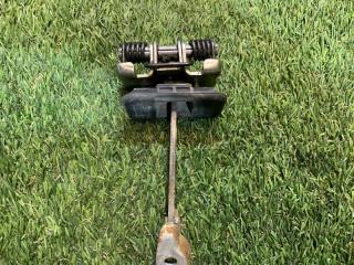 Ограничитель двери правый задний Renault Sandero Stepway 2016 1.6 K7MA812