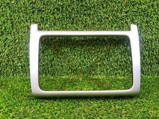 Рамка консоли магнитолы Volkswagen Polo MK5 2015 1.6 CFNA Рамка консоли магнитолы Volkswagen Polo MK5 2015 1.6 CFNA