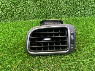 Дефлектор боковой воздушный левый передний Volkswagen Polo MK5 2015 1.6 CFNA Дефлектор боковой воздушный левый передний Volkswagen Polo MK5 2015 1.6 CFNA