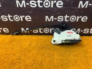 Замок двери правый передний Volkswagen Sharan 7N 2011 CAV