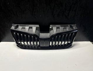 Решетка радиатора Skoda Octavia 3 А7 новая
