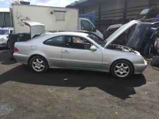 Молдинг крыла правый CLK 2001 W208 111.982 2.3L