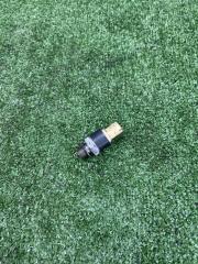 Датчик давления масла Renault Fluence 2012 1.6 K4MV838 Датчик давления масла Renault Fluence 2012 1.6 K4MV838