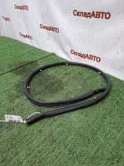 Уплотнитель капота Toyota Estima 2003 ACR40W 2AZFE Уплотнитель капота Toyota Estima 2003 ACR40W 2AZFE