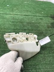 Кронштейн бампера правый передний Toyota Estima 2008 ACR50W 2AZFE