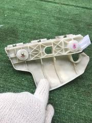 Кронштейн бампера левый передний Toyota Estima 2008 ACR50W 2AZFE