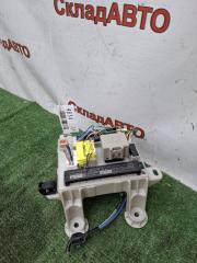 Блок предохранителей салонный правый передний Toyota Estima 2003 ACR40W 2AZFE Блок предохранителей салонный правый передний Toyota Estima 2003 ACR40W 2AZFE