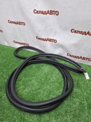 Уплотнитель двери правый передний Toyota Estima 2003 ACR40W 2AZFE Уплотнитель двери правый передний Toyota Estima 2003 ACR40W 2AZFE