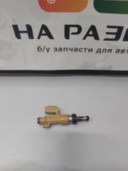 Форсунка TOYOTA Land Cruiser 2016 200 1UR-FE 23250-38040 Б/У