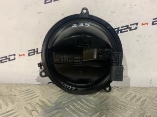 Кнопка открывания багажника Passat B6 1.8 Кнопка открывания багажника Passat B6 1.8