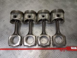 Поршень с шатуном Renault Symbol 1.4 K4J Поршень с шатуном Renault Symbol 1.4 K4J