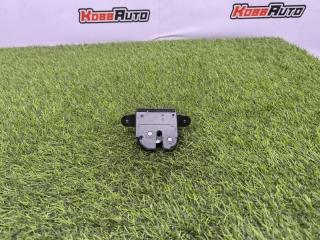 Замок двери багажника Jeep Renegade контрактная