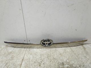 Накладка крышки багажника задняя Toyota Camry 2011-2014