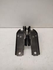 Запчасть петли капота передние Volkswagen Passat 2015-2020 B8 3G0823302 Б/У Петли капота передние Volkswagen Passat 2015-2020 B8 3G0823302 Б/У