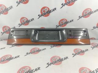 Накладка 5-й двери задняя Mazda Bongo Friendee SGLR