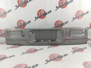 Накладка 5-й двери задняя Mazda Bongo Friendee SGLR