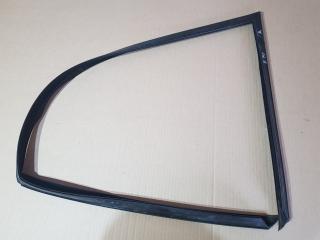 Запчасть направляющая стекла двери правая BMW X5 2012