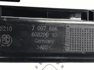 Накладка на сиденье передняя правая BMW 5-Series E60 M54B25 Накладка на сиденье передняя правая BMW 5-Series E60 M54B25