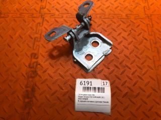 Петля двери левая задняя Nissan Terrano D10 2015 K4M A690 Петля двери левая задняя Nissan Terrano D10 2015 K4M A690