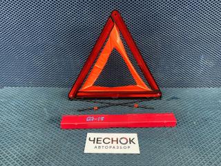 Знак аварийной остановки Audi Q7 4L рестайлинг 4L 2010 CJTC Знак аварийной остановки Audi Q7 4L рестайлинг 4L 2010 CJTC