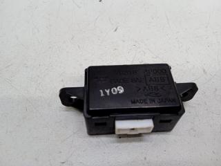 Запчасть разъем (usb/aux) Nissan Patrol 2011