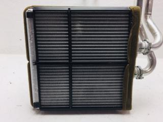 Радиатор печки C300 2012 W204 3.5