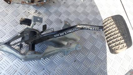Запчасть педаль тормоза Opel Astra H 2004-2015