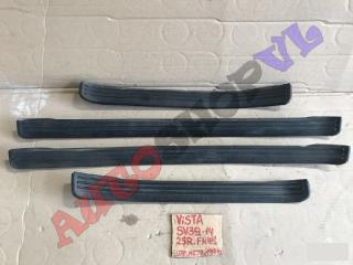 Порожек пластиковый TOYOTA VISTA SV30 67911-32020 контрактная