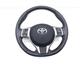 Руль Toyota Yaris 2011