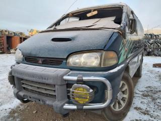 Стекло боковое заднее правое MITSUBISHI DELICA 1996 PE8W 4M40 контрактная