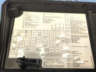 Корпус блока предохранителей Ml-Class W163